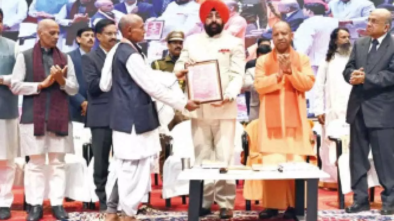 Drug abuse, smartphone addiction biggest threat to youth: Yogi Drug abuse, smartphone addiction biggest threat to youth: Yogi