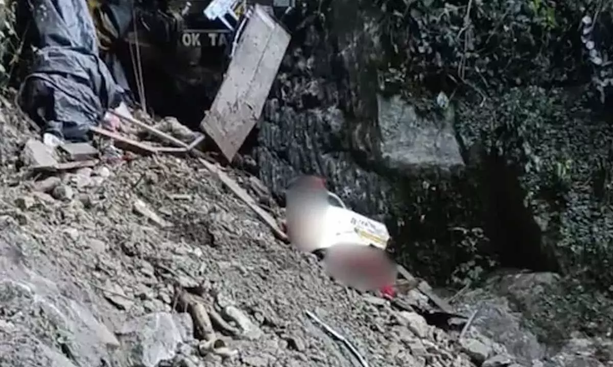 21 Labourers Die After Truck Falls Into Deep Gorge In Arunachal Pradesh 21 Labourers Die After Truck Falls Into Deep Gorge In Arunachal Pradesh