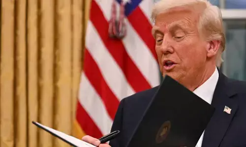 Trump ends birthright citizenship in the US Trump ends birthright citizenship in the US