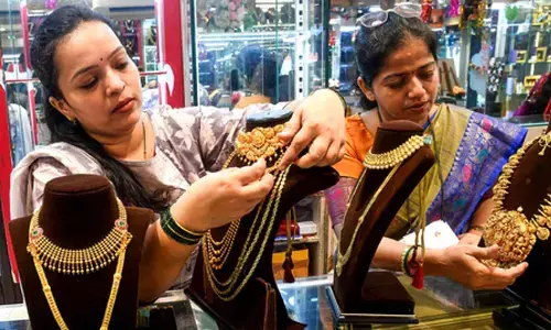 Gold outperforms other asset classes with 15 pc returns in 20 years Gold outperforms other asset classes with 15 pc returns in 20 years