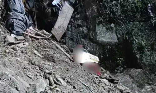 21 Labourers Die After Truck Falls Into Deep Gorge In Arunachal Pradesh 21 Labourers Die After Truck Falls Into Deep Gorge In Arunachal Pradesh