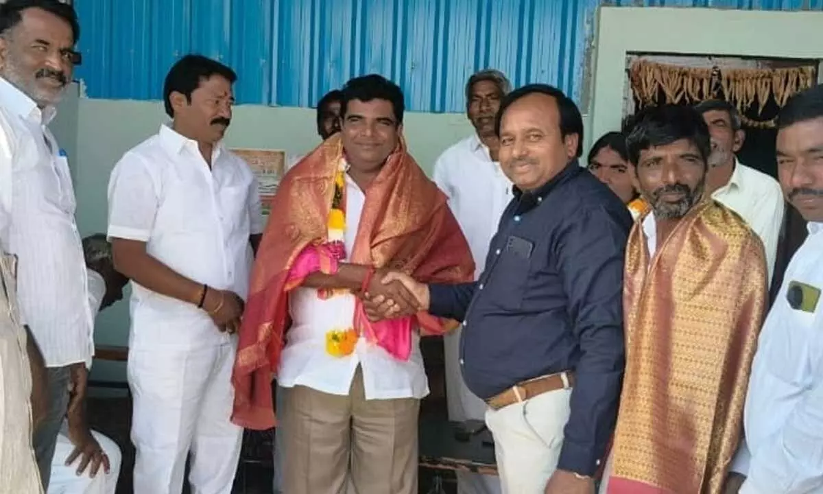 Sagara Community Felicitates Newly Elected Panchayat Leaders in Gadwal District Sagara Community Felicitates Newly Elected Panchayat Leaders in Gadwal District