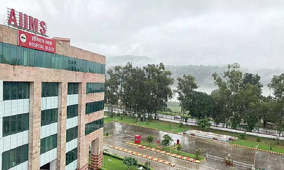 AIIMS Rishikesh staffer booked for duping man of over Rs 5L AIIMS Rishikesh staffer booked for duping man of over Rs 5L