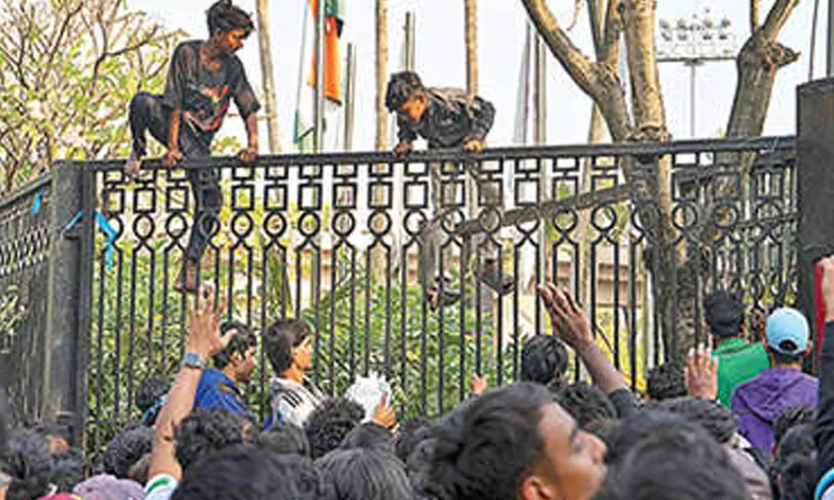 A Messy affair! A Messy affair!