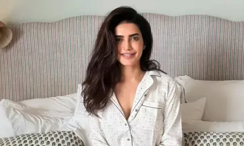Karishma Tanna’s ‘hair, make-up were going great’ until ‘Bollywood Happened’ Karishma Tanna’s ‘hair, make-up were going great’ until ‘Bollywood Happened’