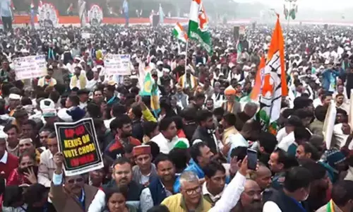 Not our people: Cong distances from objectionable slogans against PM at vote chori protest Not our people: Cong distances from objectionable slogans against PM at vote chori protest