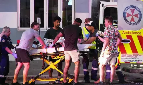Bondi Beach Mass Shooting Leaves 10 Dead In Sydney, One Gunman Killed Bondi Beach Mass Shooting Leaves 10 Dead In Sydney, One Gunman Killed