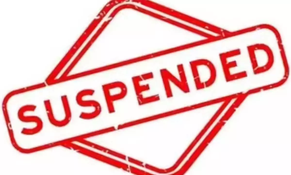 SI suspended for nexus with extortion gang SI suspended for nexus with extortion gang