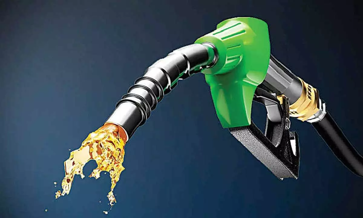 Petrol, diesel costliest in AP, cheapest in Andaman Petrol, diesel costliest in AP, cheapest in Andaman