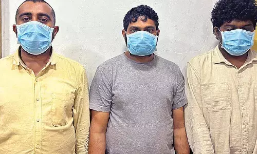 Drug peddling chain busted in city Drug peddling chain busted in city