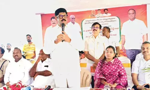 YSRCP govt left AP in debt trap: Anam YSRCP govt left AP in debt trap: Anam