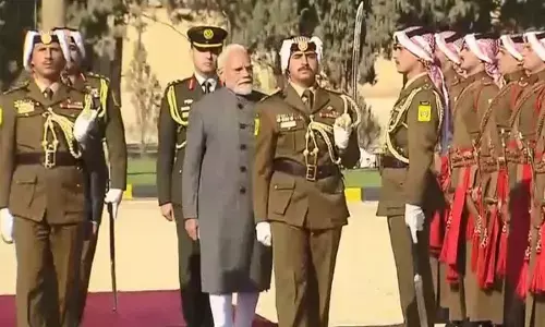 PM Modi receives ceremonial welcome upon arrival in Amman PM Modi receives ceremonial welcome upon arrival in Amman