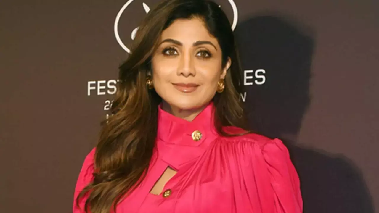 Shilpa Shetty denies allegations of EOW invoking Section 420 against her, husband Raj Kundra Shilpa Shetty denies allegations of EOW invoking Section 420 against her, husband Raj Kundra