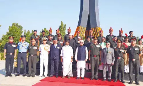 War heroes honoured on Vijay Diwas at Veerula Sainik Smarak
