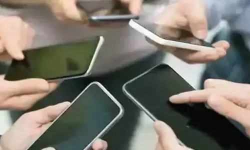 AI Boom May Make Smartphones Costlier by 2026