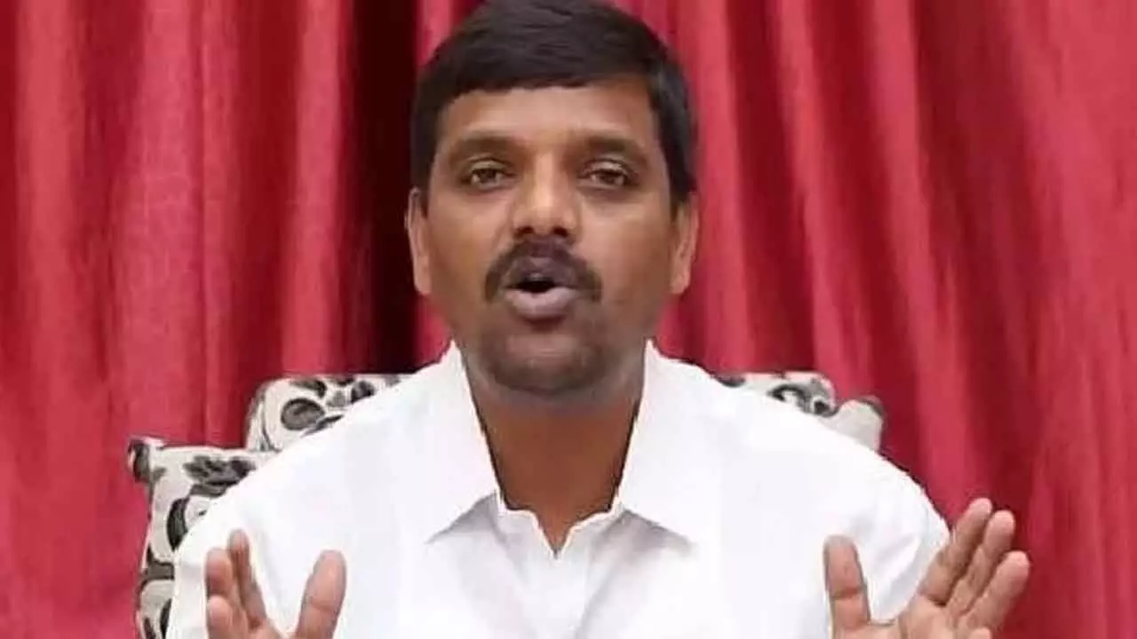 Teenmaar Mallanna moves HC seeking transfer of criminal cases Teenmaar Mallanna moves HC seeking transfer of criminal cases