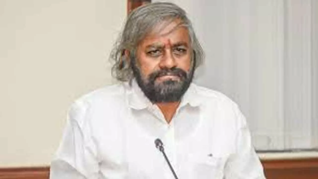 Centre insulting Gandhi and undermining federal structure: Khandre Centre insulting Gandhi and undermining federal structure: Khandre