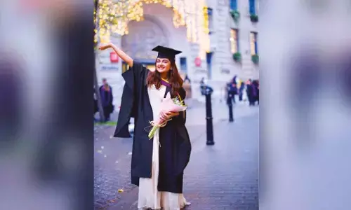 Actress who played Mohanlal’s younger daughter in ‘Drishyam’ graduates from London School of Economics; shares inspiring story! Actress who played Mohanlal’s younger daughter in ‘Drishyam’ graduates from London School of Economics; shares inspiring story!