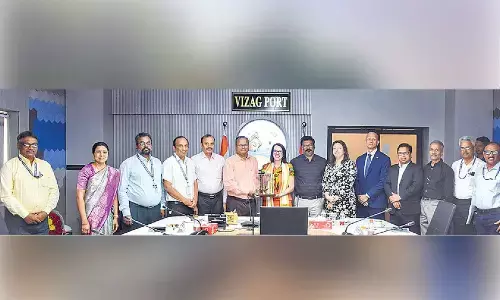 Consul Gen of the U.S. Consulate, Hyd visits port