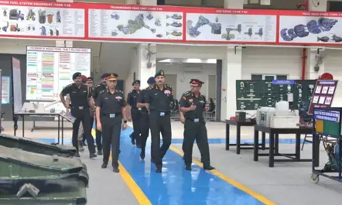 GOC-IN-C ARTRAC Reviews Training & Research Initiatives at MCEME GOC-IN-C ARTRAC Reviews Training & Research Initiatives at MCEME