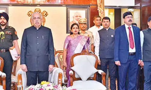 Guv reiterates commitment to resolve woes of ex-servicemen