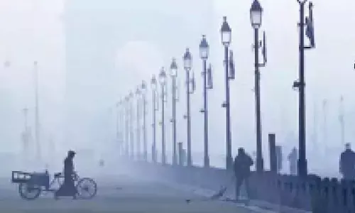 Red alert in Delhi as dense fog blankets north India