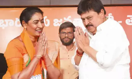 Actress Aamani joins BJP