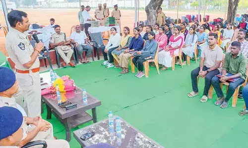 SP guides new police recruits