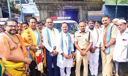 8 police vehicles, surveillance drones handed over to Kadiri police