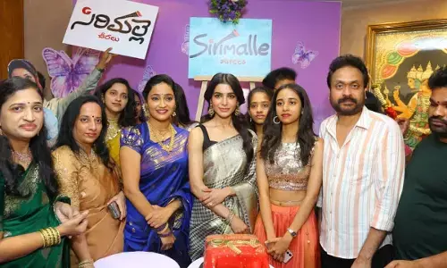 Actress Samantha Ruth Prabhu Inaugurates Sirimalle Sarees at Jubilee Hills Check Post