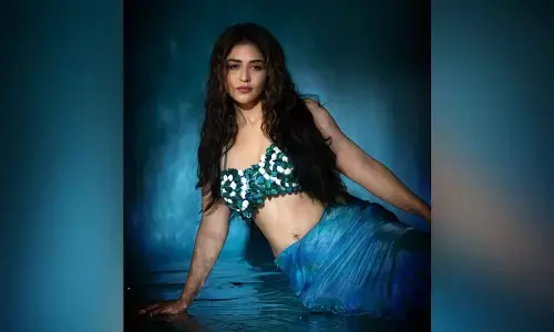 Priyanka Jawalkar wins hearts with subtle elegance