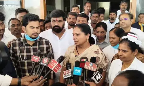 Kalvakuntla Kavitha Leads ‘Jagruthi Janam Bata’ in Jogulamba Gadwal, Flags Healthcare Negligence and Farmers’ Issues