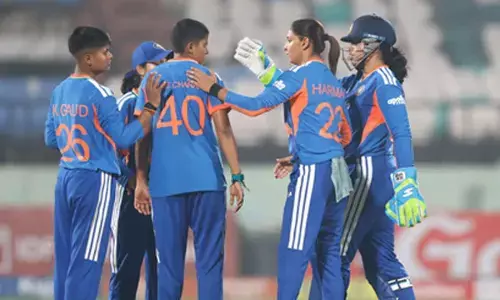 1st T20I: Bowlers help India Women restrict Sri Lanka to 121/6