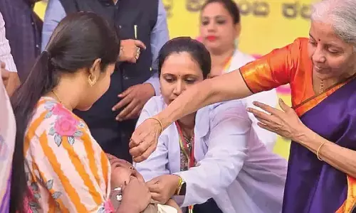 CM , FM lead polio vaccination drive in state