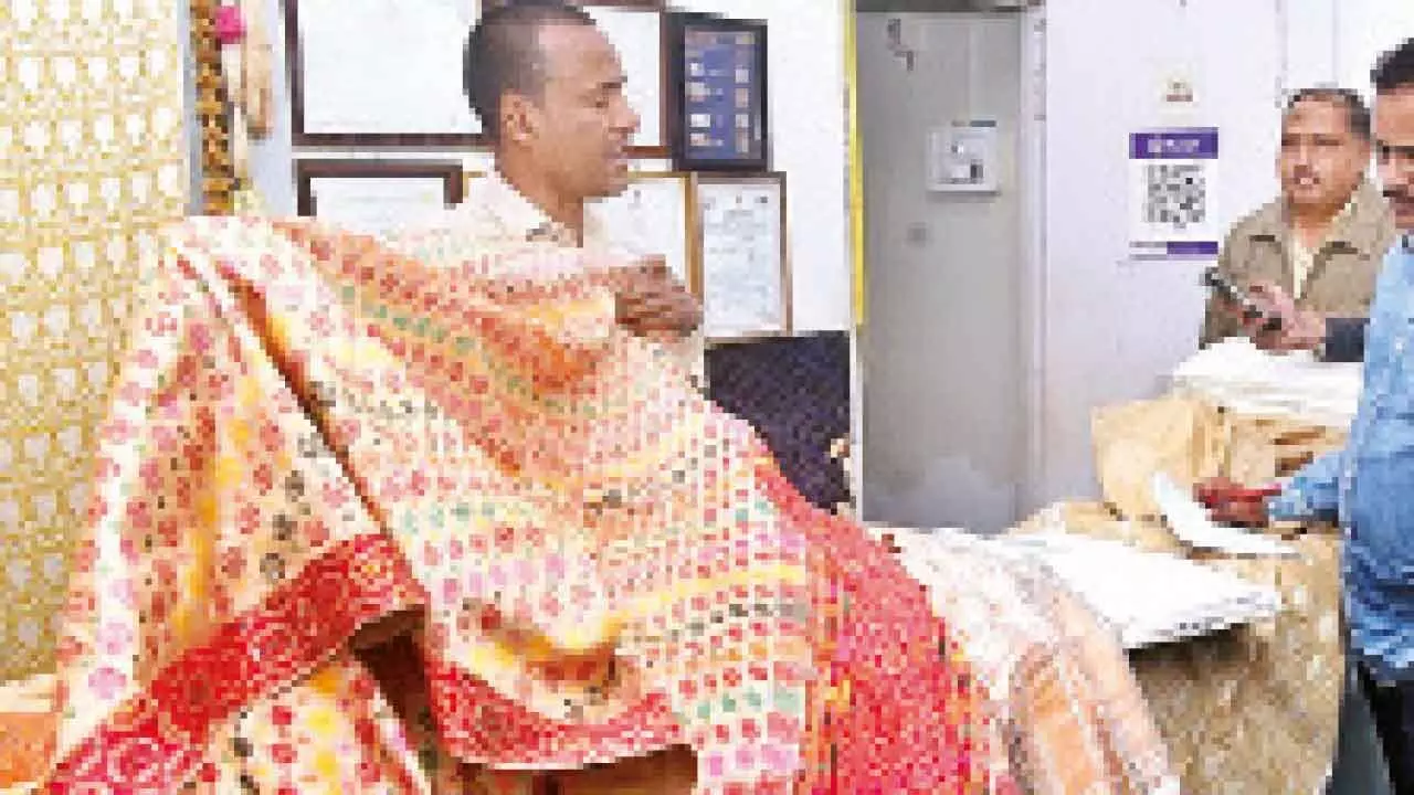 ‘Golden Silk of Assam’ sarees cost Rs 85k to 5L! ‘Golden Silk of Assam’ sarees cost Rs 85k to 5L!