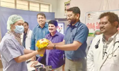 Docs save life in high-risk emergency surgery