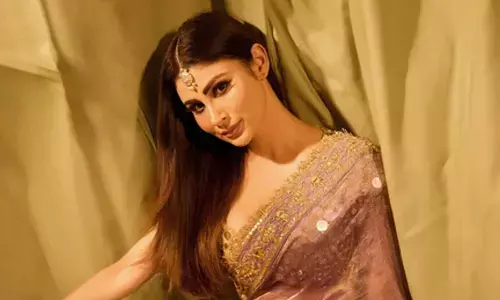 Mouni Roy enjoys a home cooked Bengali feast after a long time