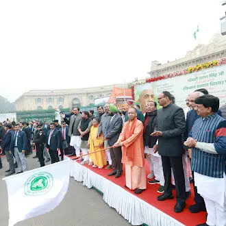 Yogi Adityanath Honors Farmers on Kisan Samman Diwas, Launches Seed Park and Distributes Tractors in Lucknow Yogi Adityanath Honors Farmers on Kisan Samman Diwas, Launches Seed Park and Distributes Tractors in Lucknow