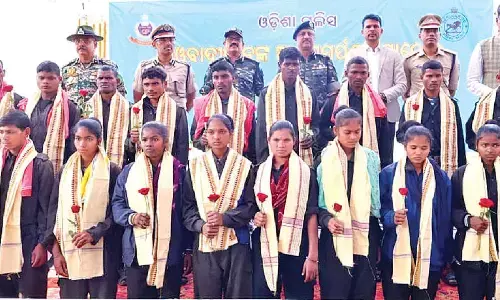 22 Maoists, jointly carrying Rs 1.48 cr reward, surrender 22 Maoists, jointly carrying Rs 1.48 cr reward, surrender