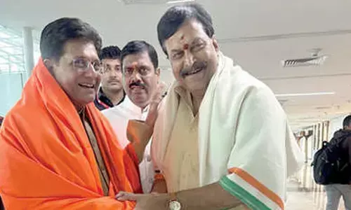 BJP, AIADMK leaders discuss NDA strategy in Chennai BJP, AIADMK leaders discuss NDA strategy in Chennai