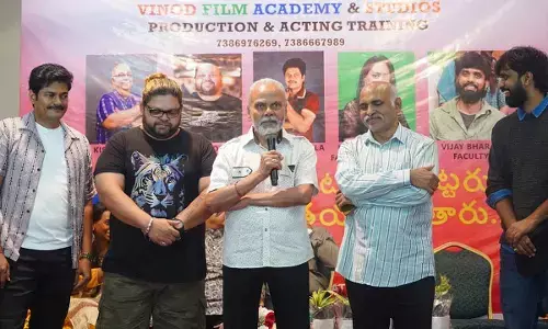 Vinod Film Academy enters production; first film gets a grand launch