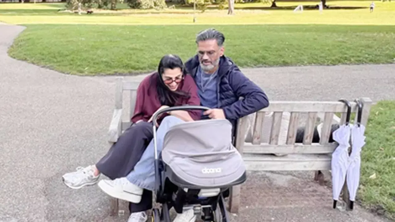 Suniel Shetty celebrates 43 years of togetherness with his love arc and soulmate