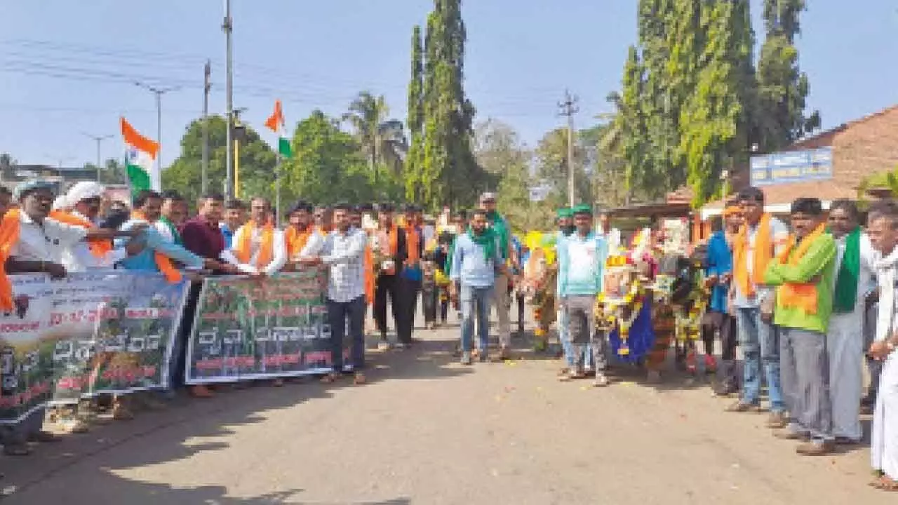 Protest in Sorab Town for recognition of farmer’s festival and naming of roundabout Protest in Sorab Town for recognition of farmer’s festival and naming of roundabout