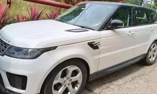 Chakra’s luxury car seized Chakra’s luxury car seized