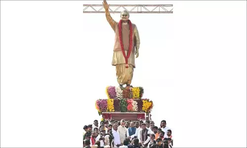 Chandrababu Naidu and Shivraj Singh Chouhan Unveil Vajpayee Statue at Good Governance Day Ceremony