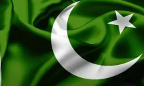 IMF asks Pakistan to cut remittance incentives, experts warn of shift to hawala channels IMF asks Pakistan to cut remittance incentives, experts warn of shift to hawala channels