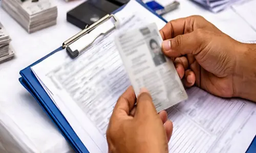 EC issues notices to nearly 10 lakh TN voters over errors in electoral roll revision