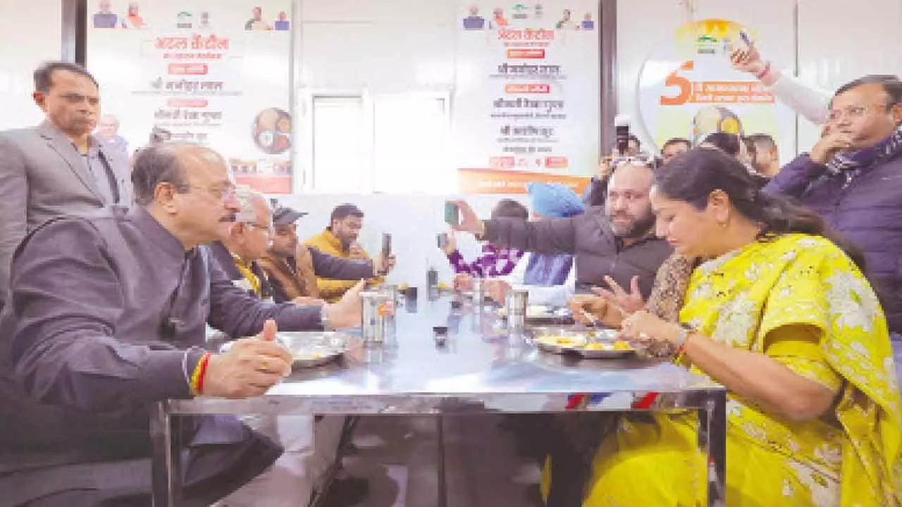 CM opens Atal Canteens, announces welfare plans on Vajpayees birth anniv CM opens Atal Canteens, announces welfare plans on Vajpayees birth anniv