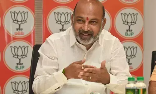 Bandi blows lid off corrupt Cong mantris