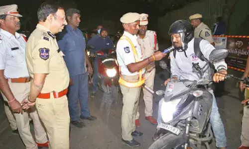 No mercy for drunk drivers as Sajjanar leads New Year crackdown